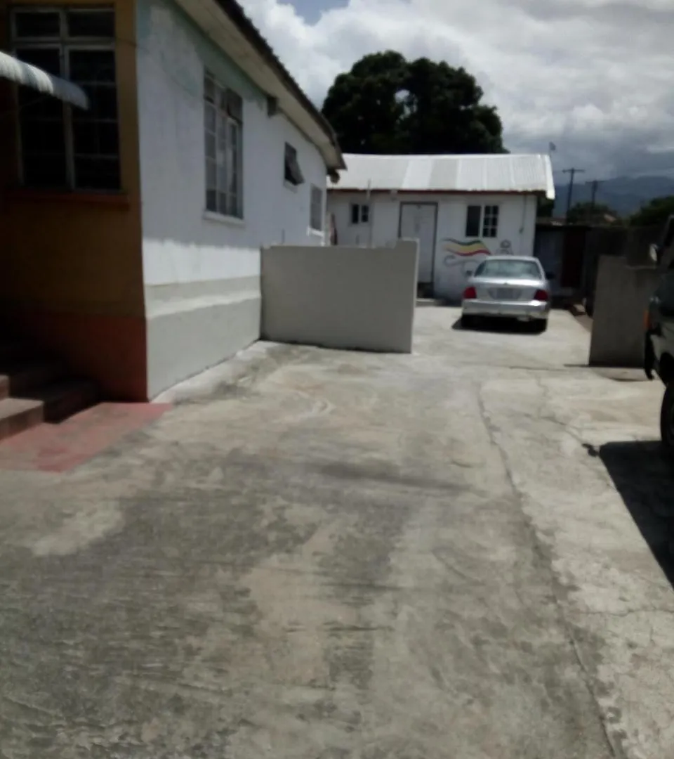 Inn Yardie Hotel Kingston